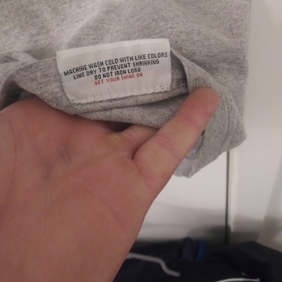 *NWOT* DSC pocket tee (Mens LG) - Picture 4 of 4